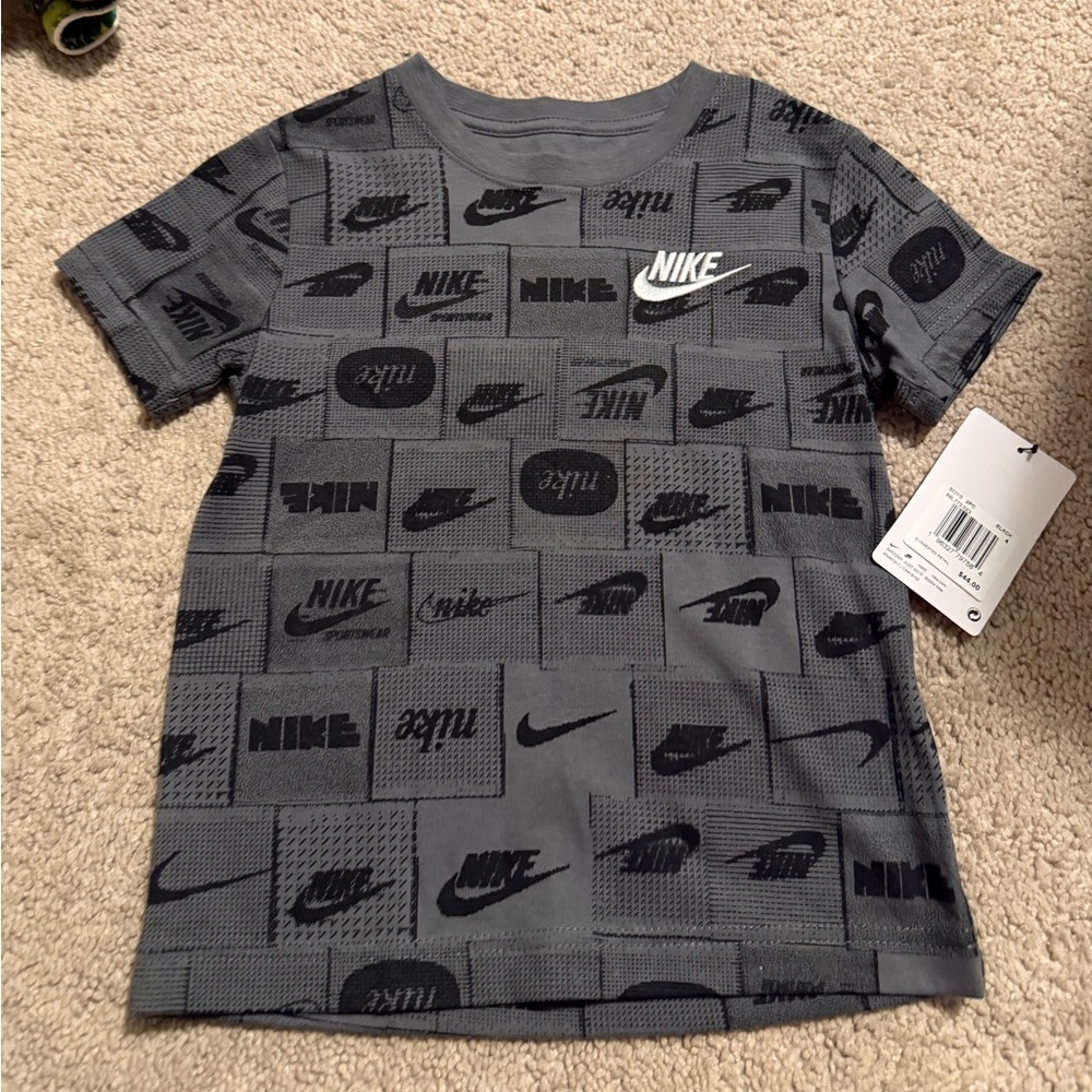 Nike Kids Gray Graphic T-Shirt